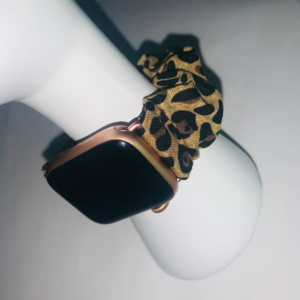 Leopard Apple Watch Scrunchie Band - Picture 5 of 7